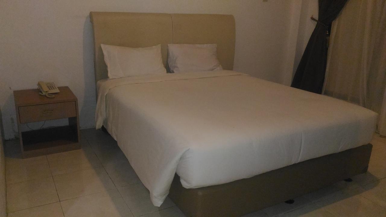 Grand Royal Taliwang Hotel Quarto foto